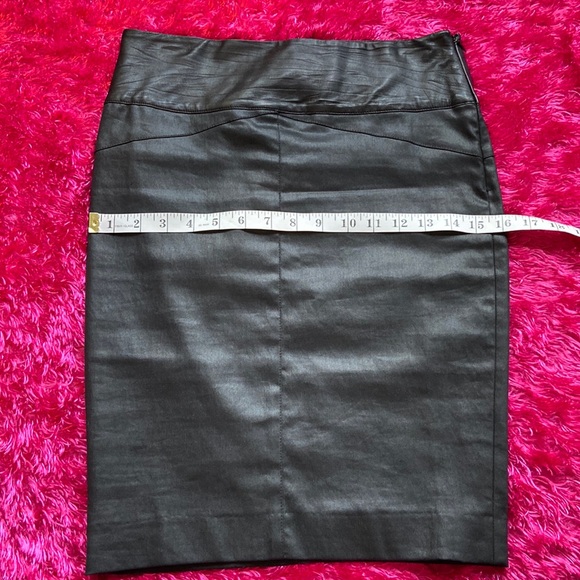 Robert Rodriguez Black Slim Skirt with Real Leather Waist Trim Size 4 - Picture 13 of 16